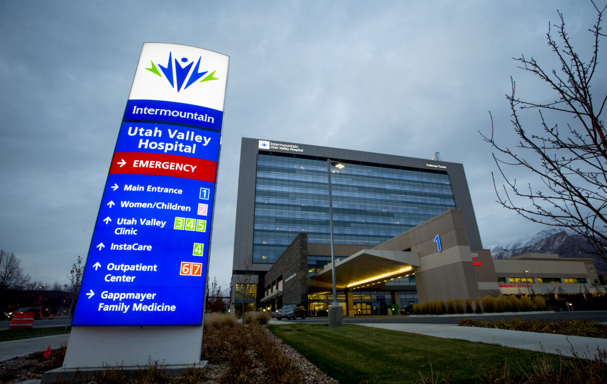 Utah Valley Hospital keeping COVID19 vaccine clinic efficent News